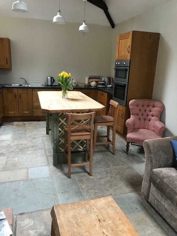 Tracey'S Farmhouse Cottage Belfast Bagian luar foto