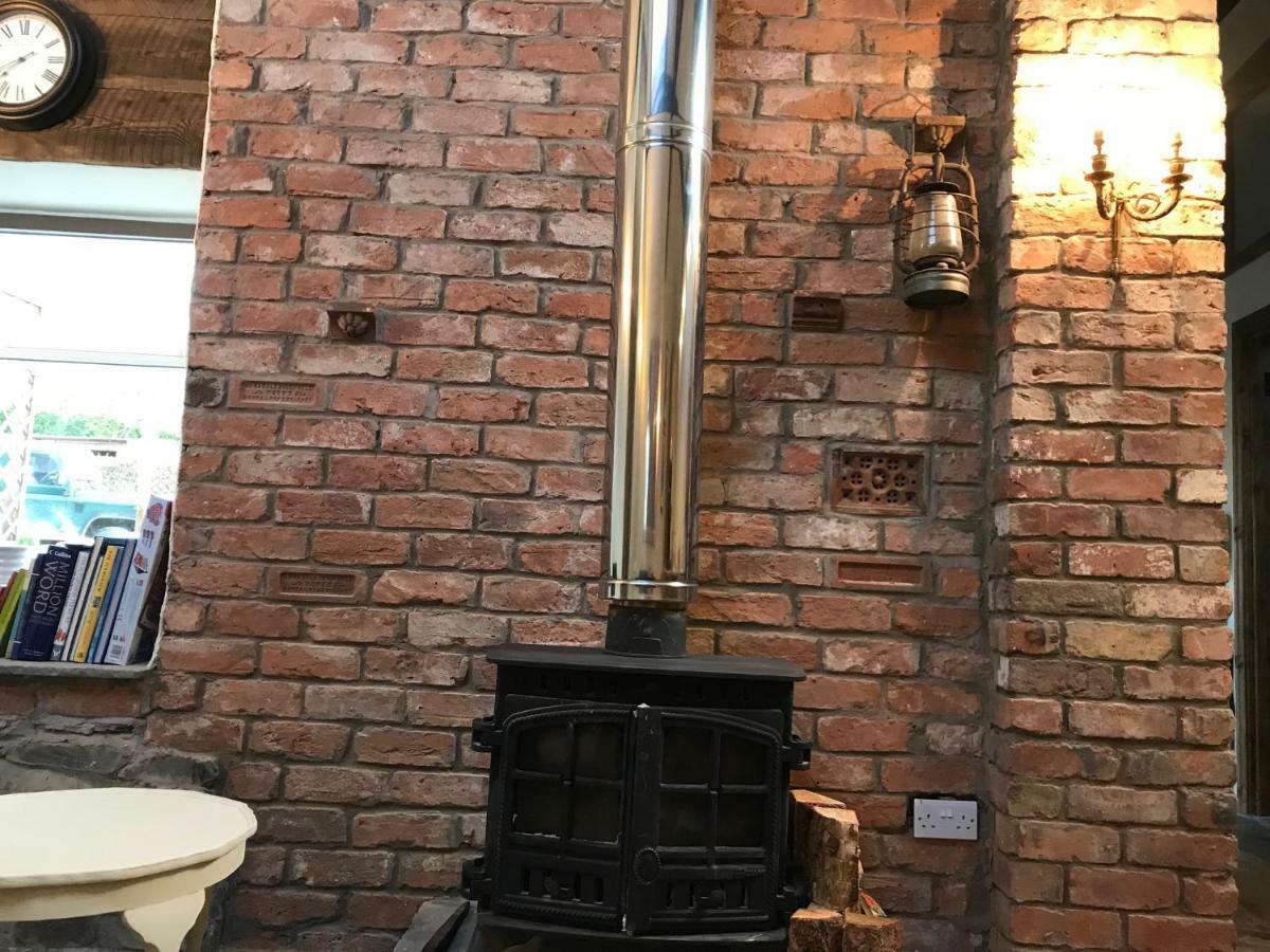 Tracey'S Farmhouse Cottage Belfast Bagian luar foto